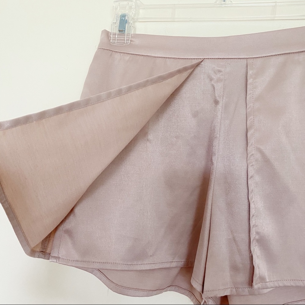 NWOT Rehab Light Mauve High Waisted Shorts… - Picture 4 of 4